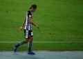 Após derrota, Honda pede desculpas para torcida do Botafogo: “Não desisti”