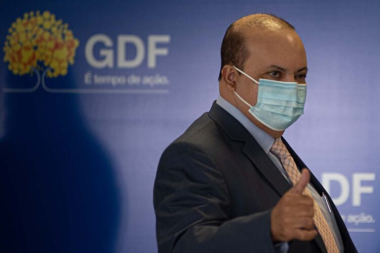 “Volta em escolas públicas é mais difícil que na rede privada”, diz Ibaneis