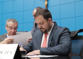 Projeto de Marcio Fernandes que beneficia transporte escolar é sancionado