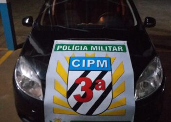 Adolescente é apreendido com Renault Sandero e com sinal identificador adulterado