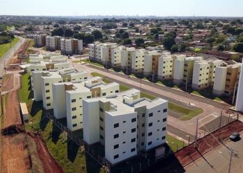 Agehab realiza sorteio para definir apartamento de famílias contempladas nos residenciais do Aero Rancho