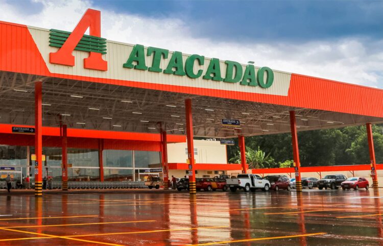 Justiça do Trabalho determina que Atacadão adote medidas efetivas contra discriminação