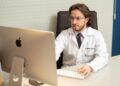 Dermatologista de MS é destaque em revista internacional em relação ao tratamento de calvície