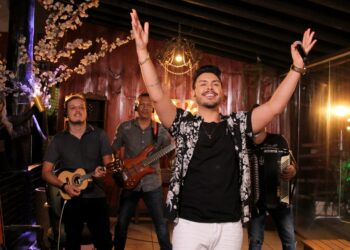 Cantor Max Henrique faz ‘Show Live’ neste próximo sábado no YouTube