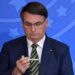 Bolsonaro diz que pessoa com HIV é “despesa” e elogia plano de abstinência