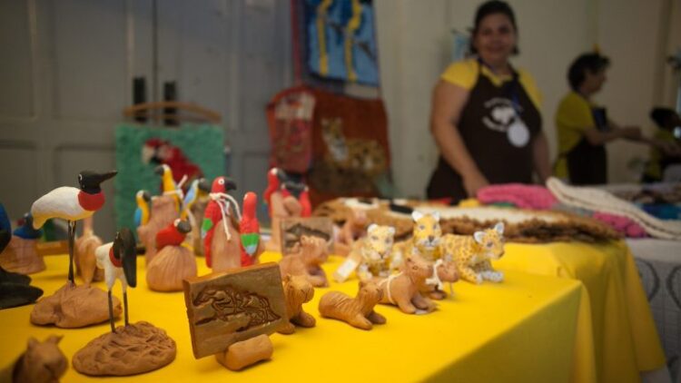 Prefeitura realiza Feira Natalina de Artesanato seguindo todos os protocolos de biossegurança