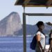Festas de Réveillon pelo litoral brasileiro são canceladas devido à pandemia de covid-19
