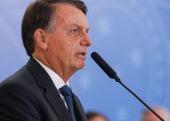 Presidente envia carta à Índia pedindo agilidade no envio de vacina