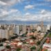 Prefeitura reduz horário de toque de recolher de 23h até as 5h na Capital