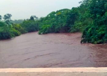 Rio Miranda em Bonito atinge nível de emergência e deixa Defesa Civil em alerta