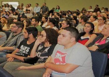 Atenção: termina nesta quinta-feira pedido de renovação do Vale Universidade