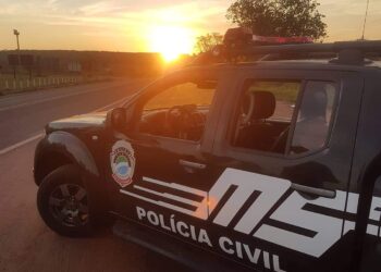 Polícia prende mulher suspeita de matar o ex-namorado a facadas durante encontro