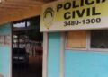 Sem capacete, motociclista cai de moto e morre em estrada vicinal