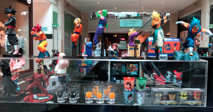 De camisetas a roupinhas para pet, mercado geek traz variedade de opções