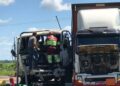 Segundo acidente na BR-163 entre caminhões deixa motorista preso às ferragens