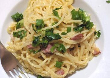 Receita Saudável: Macarrão à Carbonara com couve-flor
