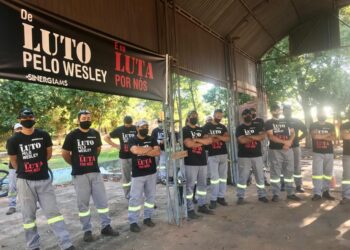 Grupo homenageia eletricista morto em acidente e denuncia terceirizada da Energisa
