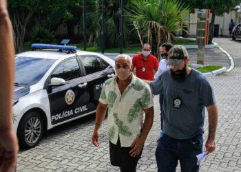 Belo é solto após prisão por aglomeração em show no Rio