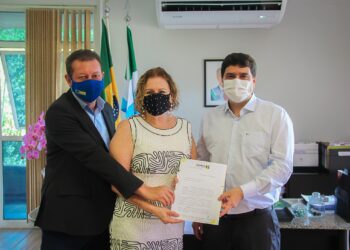 Secretaria de Educação segue decisão dos municípios de iniciar aulas online