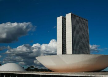 Câmara e Senado escolhem hoje novos dirigentes
