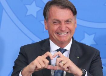 Bolsonaro pediu auxílio emergencial a partir de R$ 250