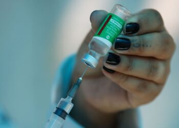 Covid-19: Fiocruz recebe mais 2 milhões de doses na próxima semana