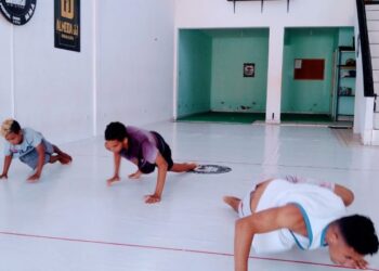 Prefeitura oferece aulas de muay thai, danças urbanas e oficinas em bairro da Capital