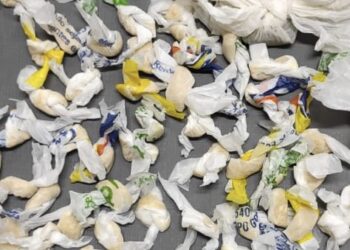 Durante investigação de homicídio, 2 são presos por tráfico no Jardim Sayonara