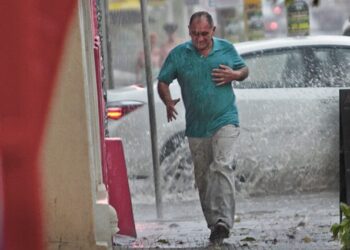 Defesa Civil emite alerta de chuvas intensas e pede para população se protejer