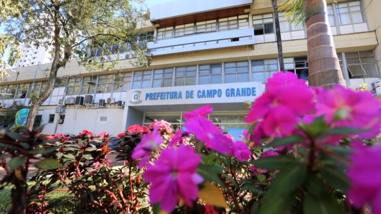 Atendimento em postos de saúde é reforçado com chamado de mais de 100 médicos