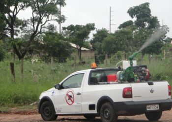 Fumacê percorre 18 bairros da Capital nesta terça para combater o mosquito da dengue