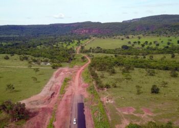 Governo assina contrato para obra na estrada ecológica entre os distritos de Palmeiras e Piraputanga