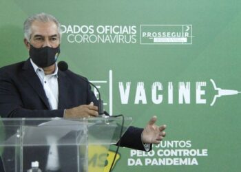 Reinaldo Azambuja convoca prefeitos para mutirão de vacinação: “não deixem vacinas paradas”