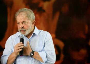 Fachin anula processos de Lula na Lava Jato, e petista fica elegível