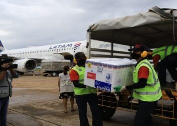 Sexta remessa de vacinas contra Covid-19 são entregues pelas forças de segurança