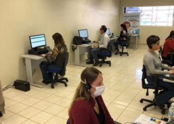 Teleconsulta sobre suspeitas de Covid-19 já atendeu mais de 100 mil em 1 ano