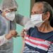Capital inicia aplicação da segunda dose da vacina contra Covid em idosos com mais de 90