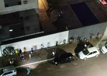 Fé move grupo até El Kadri que com violão faz orações para pacientes com Covid