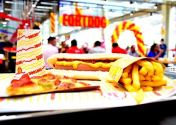 Hot Dog americano é uma boa opção de lanche prático e saboroso