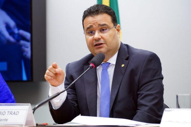 “Vírus ganha terreno por falta de política integrada de combate”, diz Fábio Trad