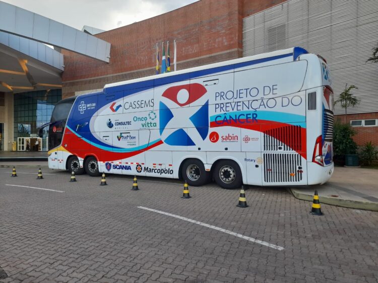 Shopping recebe ônibus para realização de exames gratuitos de mama
