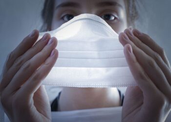 Mortes por covid-19 chegam a 2.922 em 24 horas no Brasil