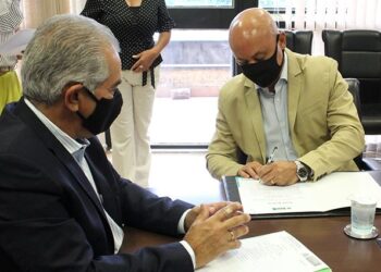 Carlos Alberto de Assis toma posse na Agepan com a missão de fazer uma gestão equilibrada