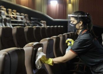 Cinema retoma sessões em em shopping de Campo Grande