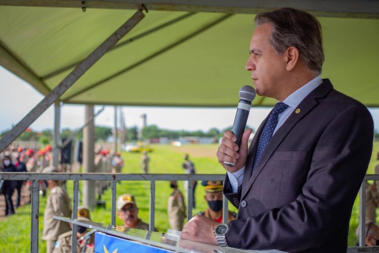 Em formação de 151 novos soldados do Corpo de Bombeiros, deputado fala de luta e empenho