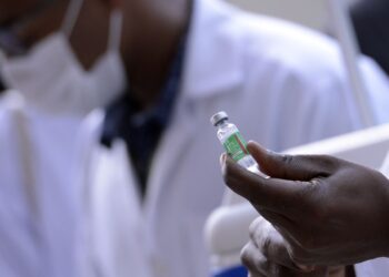 Fiocruz entrega hoje 1,3 milhão de doses da vacina Oxford-AstraZeneca