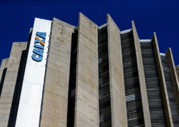 Ao vivo: Caixa atualiza informações sobre auxílio emergencial