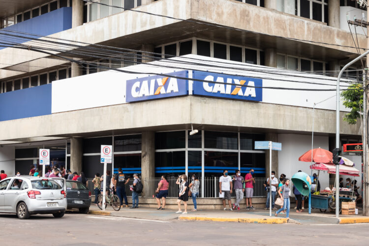 Empregados da Caixa da Capital e região paralisam as atividades nesta terça-feira