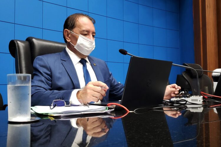 Projeto de Lei de Gerson Claro prevê prioridade de vacina a profissionais do SUAS