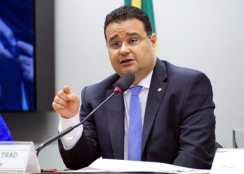 Deputado Fábio Trad vota contra e vai a TCU para derrubar Orçamento Fake
